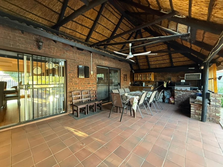 4 Bedroom Property for Sale in Naudeville Free State